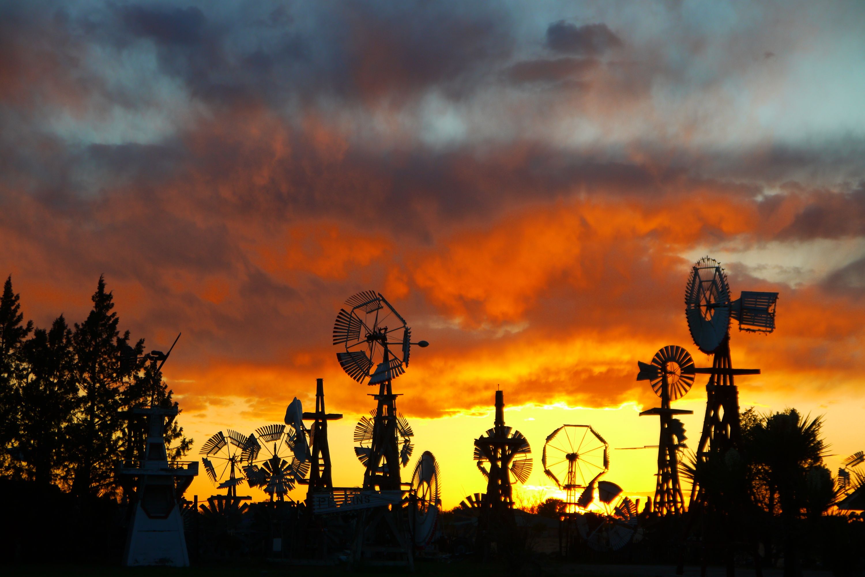 Portales Shutterstock 1463856605